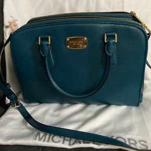 Authentic Michael Kors Handbag/crossbody